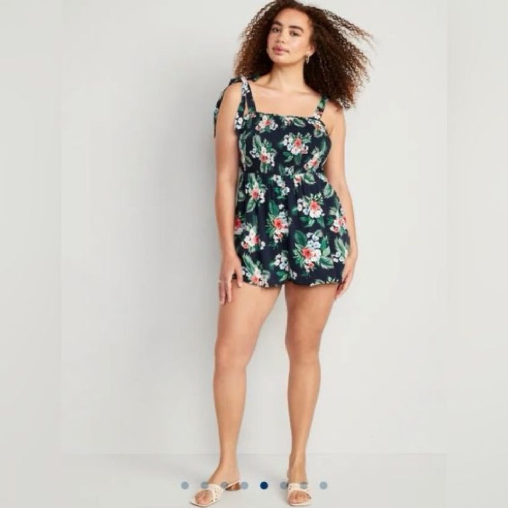 Tropical pattern Romper size M
